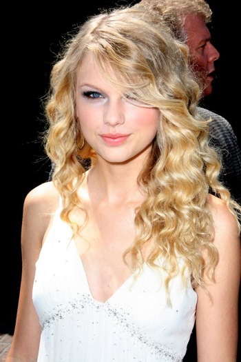 24931pcn-another10-taylor-swift - Taylor Swift
