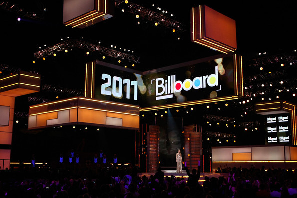 Taylor Swift 2011 Billboard Music Awards Show DB4FJeDKqRtl