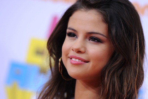 Selena+Gomez+Kids+Choice+Awards+2011+emV5FJ5phaUl