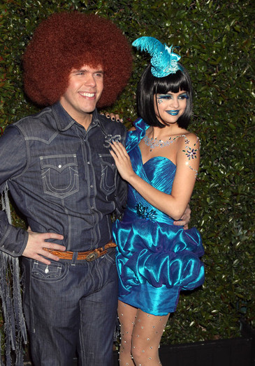 Selena+Gomez+Perez+Hilton+Blue+Ball+Birthday+57u-rLTVAiTl