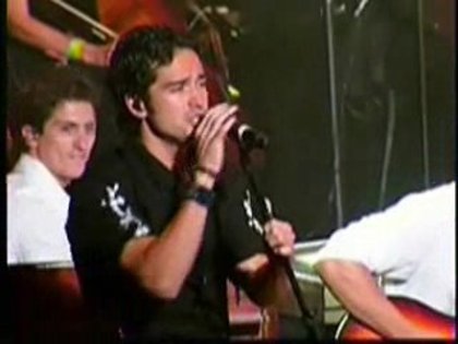 03. Que Fu矄el Amor - Confesiones En Concierto (25.07.07)-12 - 00 RBD Concierto Confesiones