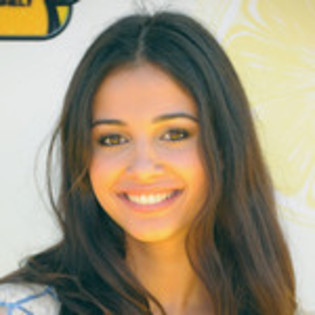 36974832_AXMCZSUYL - naomi scott