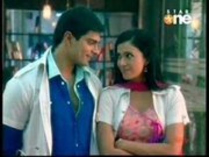 28795_122425717794596_100000815049158_114640_2178578_a - Dill Mill Gayye - Intalnirea Inimilor - DMG Season2