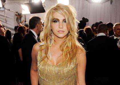 kesha-grammy-2010[1] - Kesha