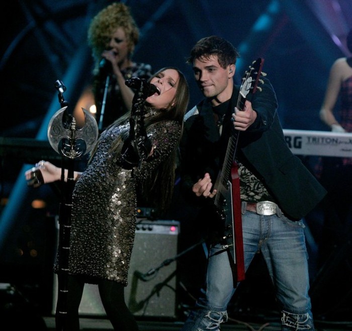 Belinda+Los+Premios+MTV+Latin+America+2007+AyoqSd_9txcl - Belinda