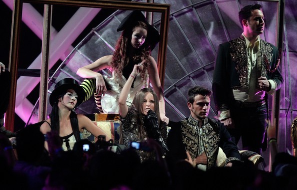 Belinda+Los+Premios+MTV+Latin+America+2007+EejmIuBkVYYl - Belinda