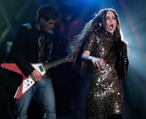 Belinda+Los+Premios+MTV+Latin+America+2007+Q5uQltfUAeIl - Belinda