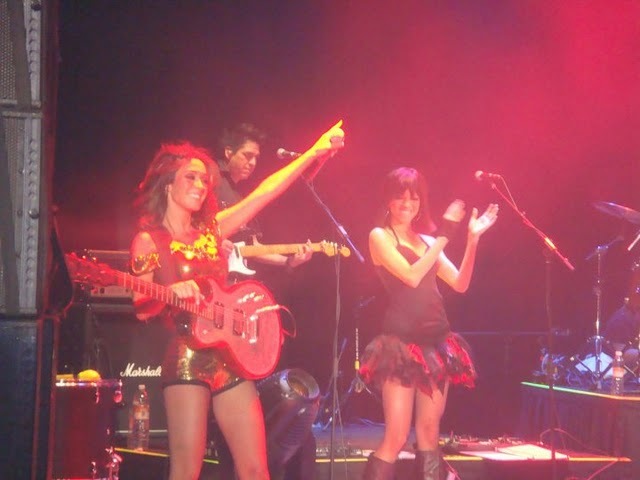 12323_1246583400685_1112419523_30603128_54494_n - Mi Delirio World Tour 1