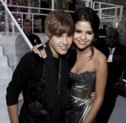 imagesCAB0WUL0 - justin si selena