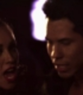 Christian_Chavez___Anahi_LIBERTAD_(OFFICIAL_MUSIC_VIDEO)_HD_(frame_2465)