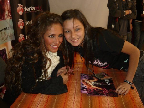 065 - 00 Any Tarde de Autografos na Feira Mix em Santiago Chile