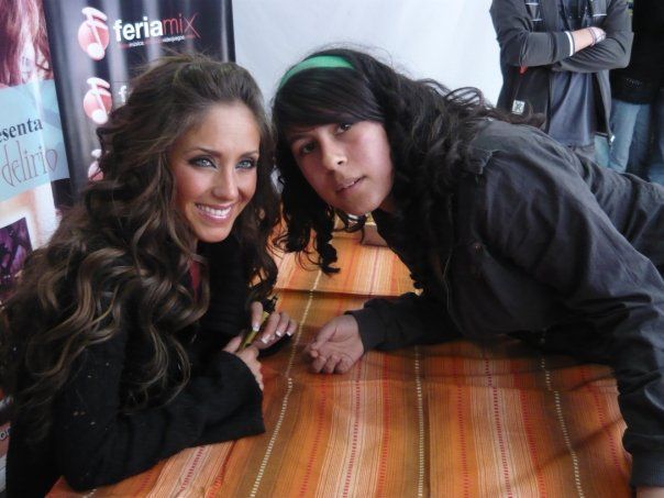 073 - 00 Any Tarde de Autografos na Feira Mix em Santiago Chile