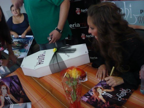 081 - 00 Any Tarde de Autografos na Feira Mix em Santiago Chile