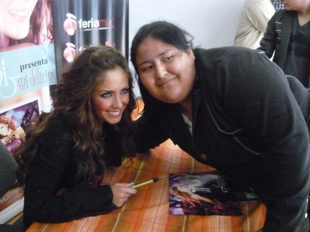 084 - 00 Any Tarde de Autografos na Feira Mix em Santiago Chile