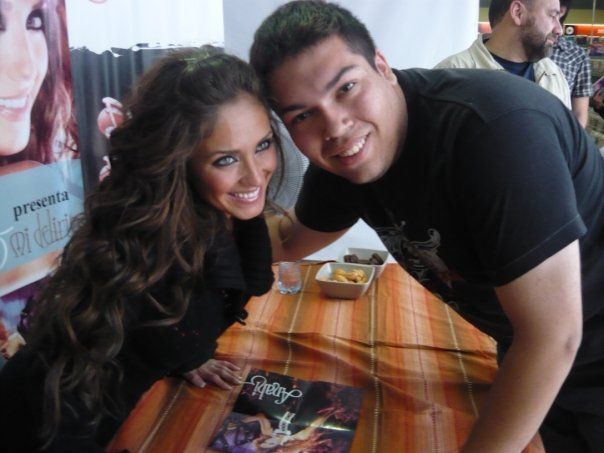 096 - 00 Any Tarde de Autografos na Feira Mix em Santiago Chile