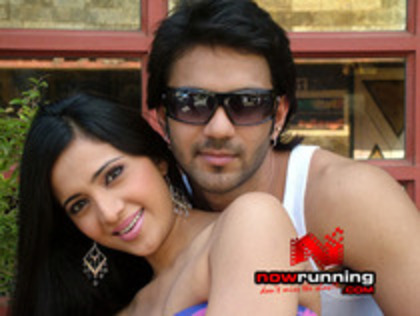 38168765_AOOPAZIUZ - Shilpa Anand