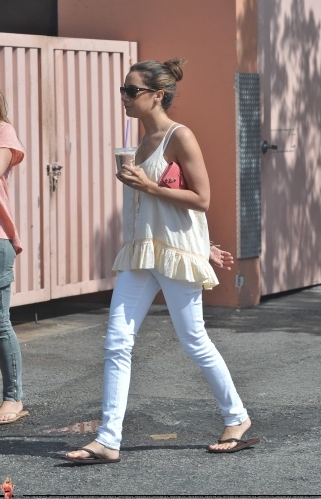 normal_010 (1) - Ashley Tisdale