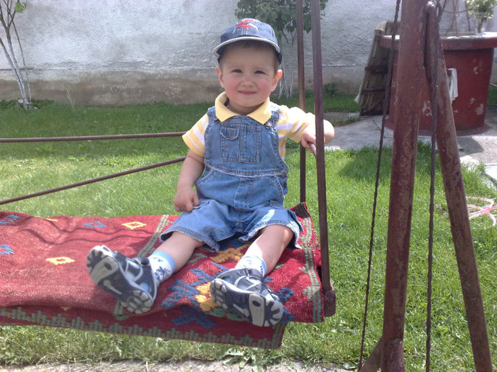 ma dau huta la nana Doina