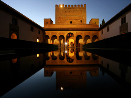 Palatul Alhambra-Spania - CONCURS CELE MAI FRUMOASE CLADIRI DIN LUME