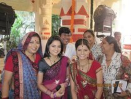 21825574_BIWAMDEPA - choti bahu