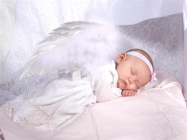 peaceful_baby_angel_by_sweetnshykristyn