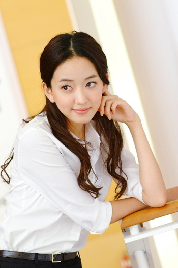 Beautiful%20Korean%20actress%20Lee%20Se%20Eun%20(2) - a---lee se eun---a