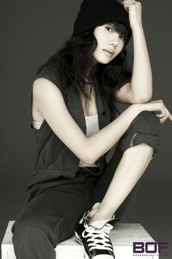 Intelligent%20and%20elegant%20Korean%20actress%20Park%20Ye%20Jin%20picture%20(19)