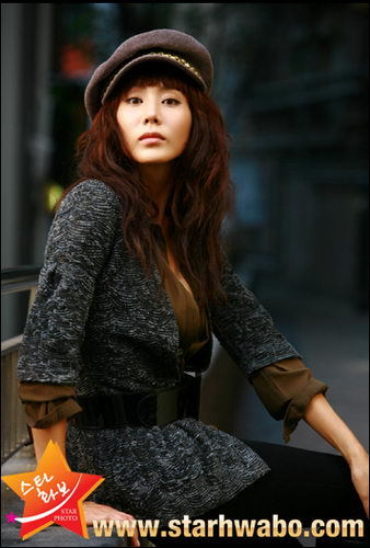 Intelligent%20and%20elegant%20Korean%20actress%20Park%20Ye%20Jin%20picture%20(65)