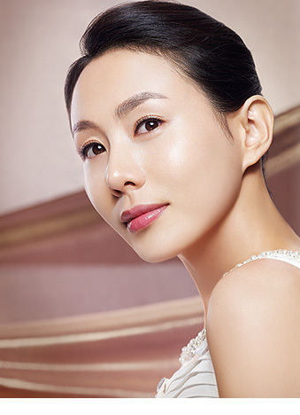 Intelligent%20and%20elegant%20Korean%20actress%20Park%20Ye%20Jin%20picture%20(130)