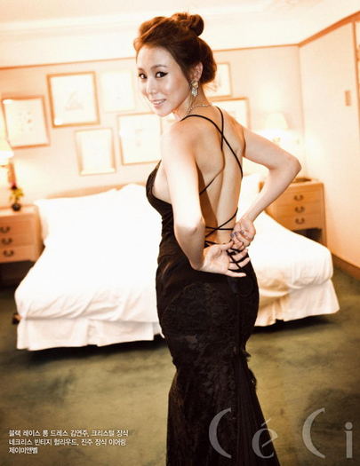 Intelligent%20and%20elegant%20Korean%20actress%20Park%20Ye%20Jin%20picture%20(163)