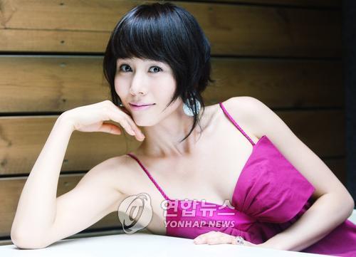 Intelligent%20and%20elegant%20Korean%20actress%20Park%20Ye%20Jin%20picture%20(173) - a---park ye jin---a