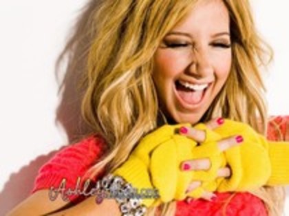 13548770_KRXVCGCIF - Sedinta foto ashley tisdale 2