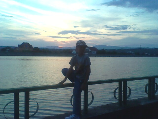 tot pe lac; tot pe lac
