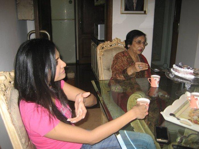 226781_100352776721492_100002403090932_961_1968257_n - Shilpa Anand NEW FACEBOOK PICS