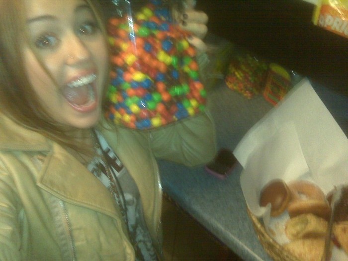 4402254712_f4cbc7d1b3_b - 0-0 TWITTER PICS