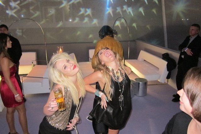 5250318668_a72e3eeffe_z7E0