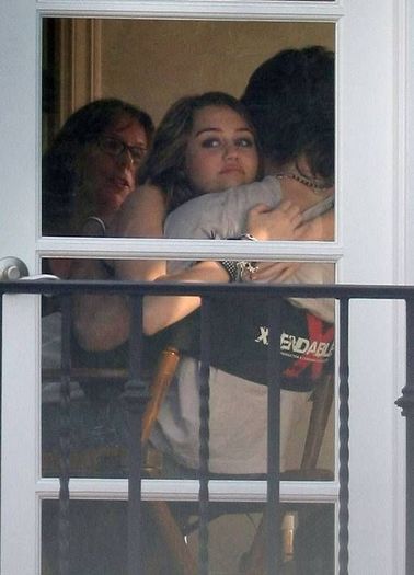 5375650210_Miley_Cyrus_Flickr_-_Fotosharing21_2011-01-21