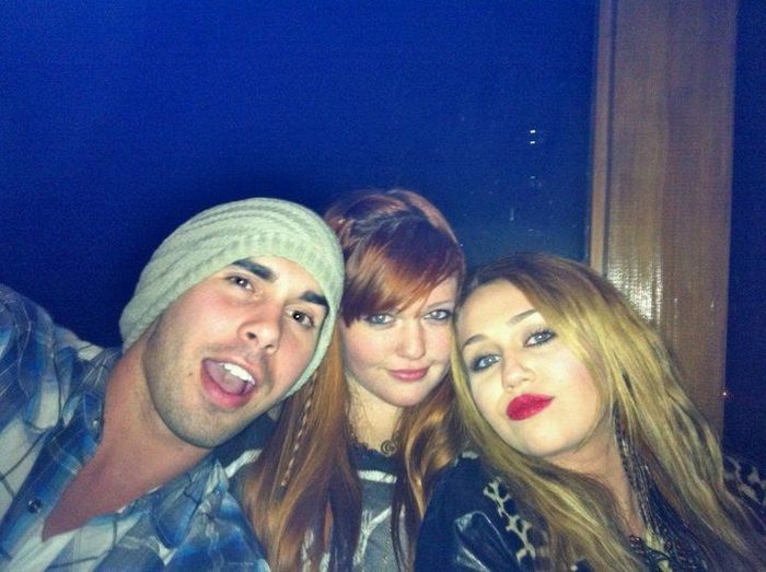 63906562324351122791016