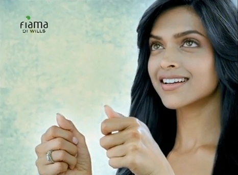 17078781eaarnphla - deepika paduke