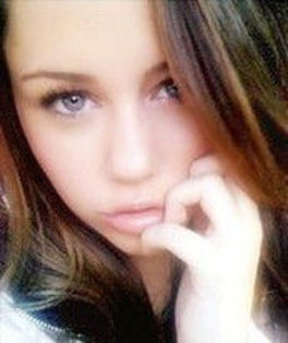 4383882239_Just_Miley__Miley_Cyrus_2010-01-20