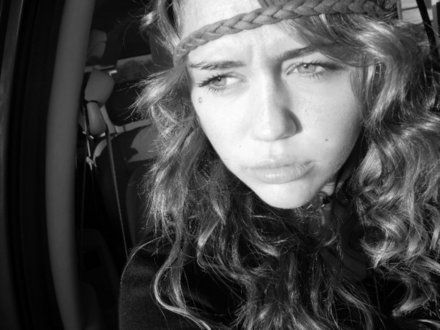 miley3-thumb-440x330