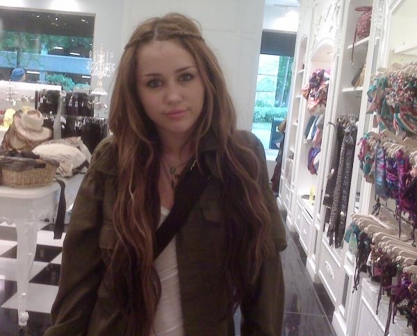 miley-forever-21