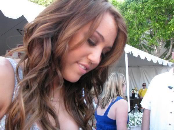 tumblr_l1fpsbSJZM1qadbw2