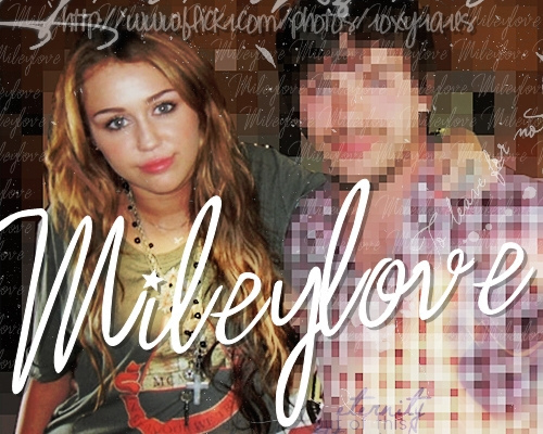 0530_5552069707_ffbc057d66 - 0-0 MILEY WITH FAN