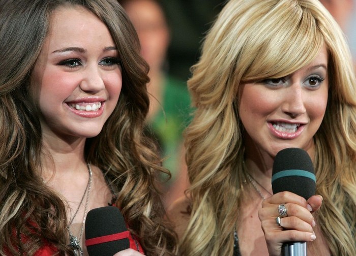 004~8 - 0-0 ASHLEY TISDALE AND MILEY AT TRL