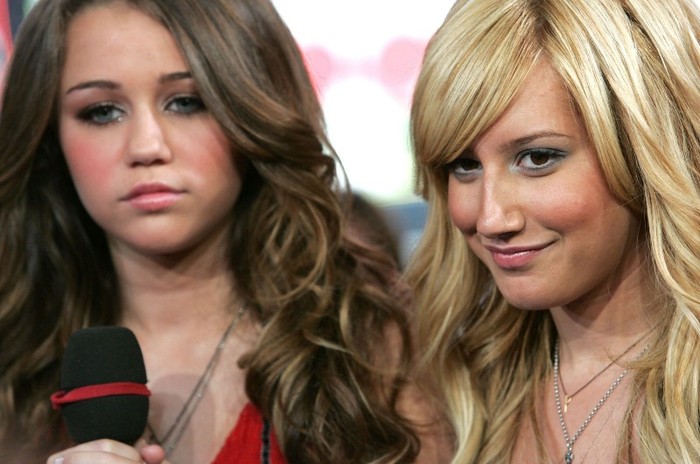 005~8 - 0-0 ASHLEY TISDALE AND MILEY AT TRL