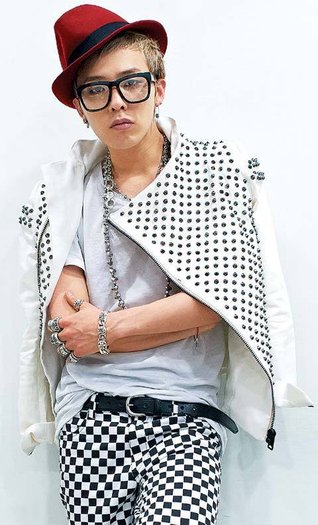 219988_199394313429313_178109095557835_447586_5175161_o - G-Dragon