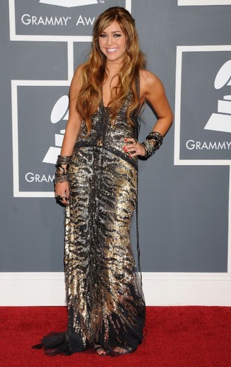 015~34 - 0-0 53RD ANNUAL GRAMMY AWARDS - ARRIVALS