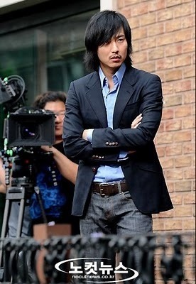 18577707_DHMIFXOIZ - be---shim gun wook---eb