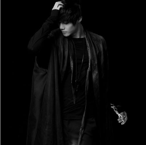 20091015_SS501s_Kim_Hyun_Joong_Pictorial_jacket_photo_released_FS2